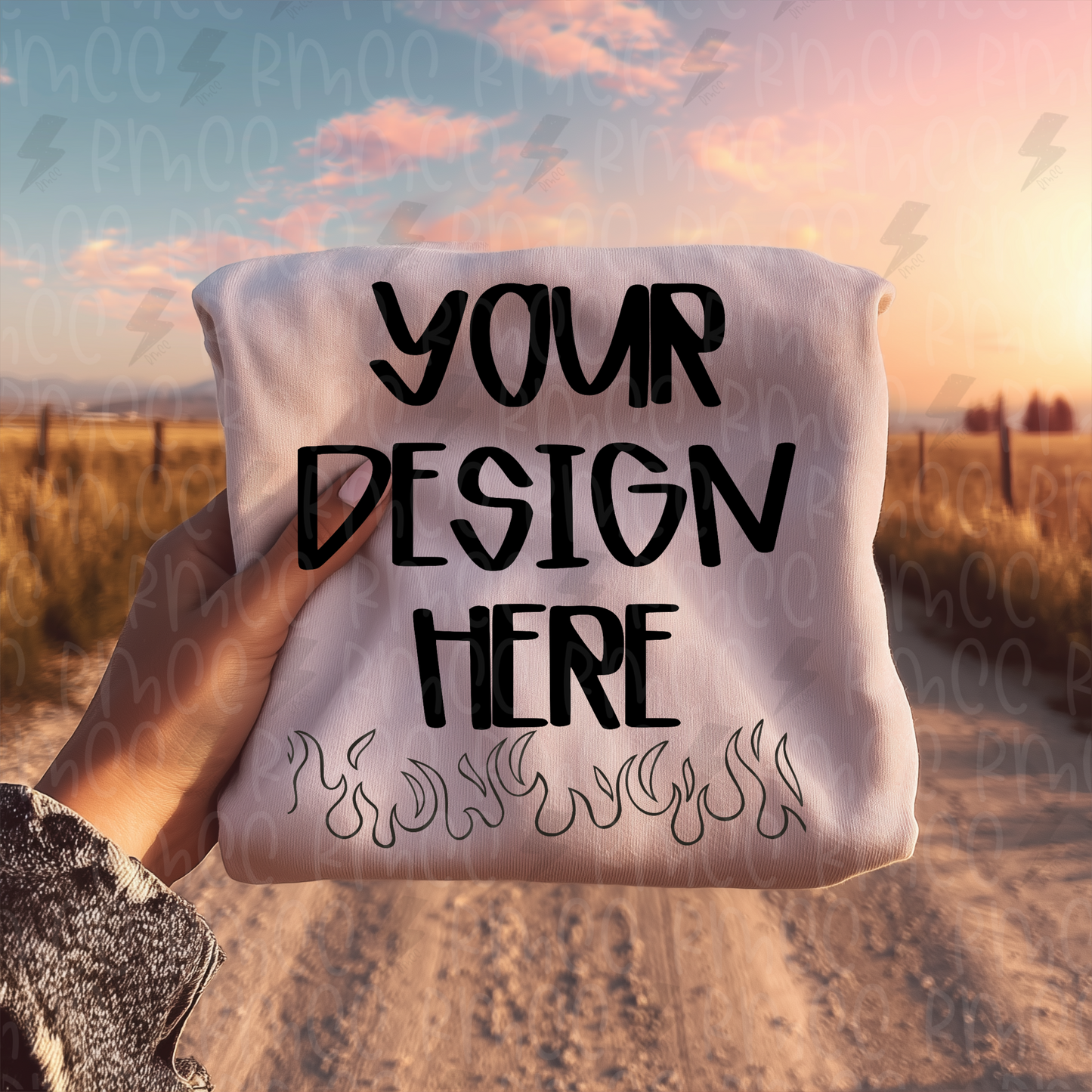 Mock Up | White T-shirt