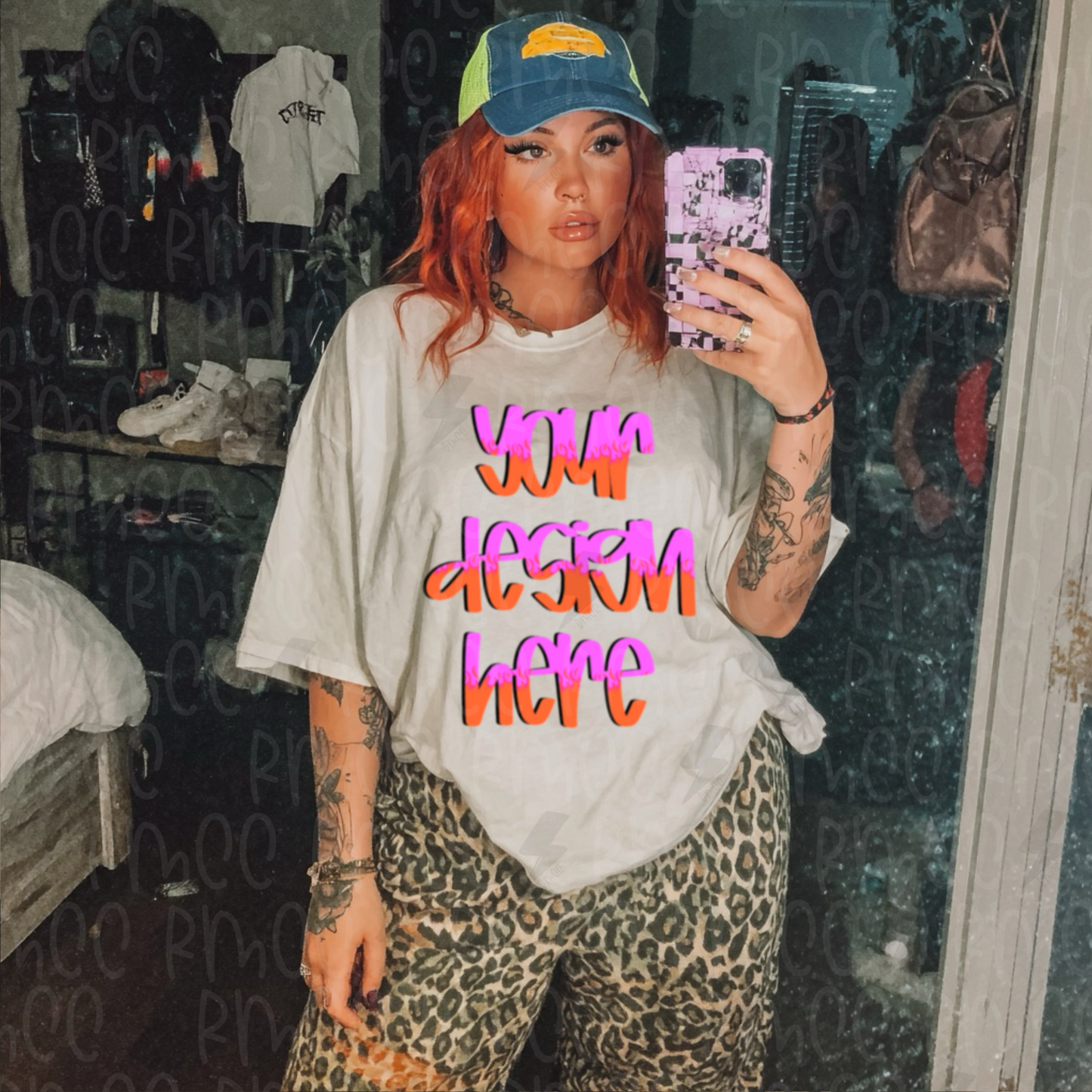 Mock Up | White T-shirt