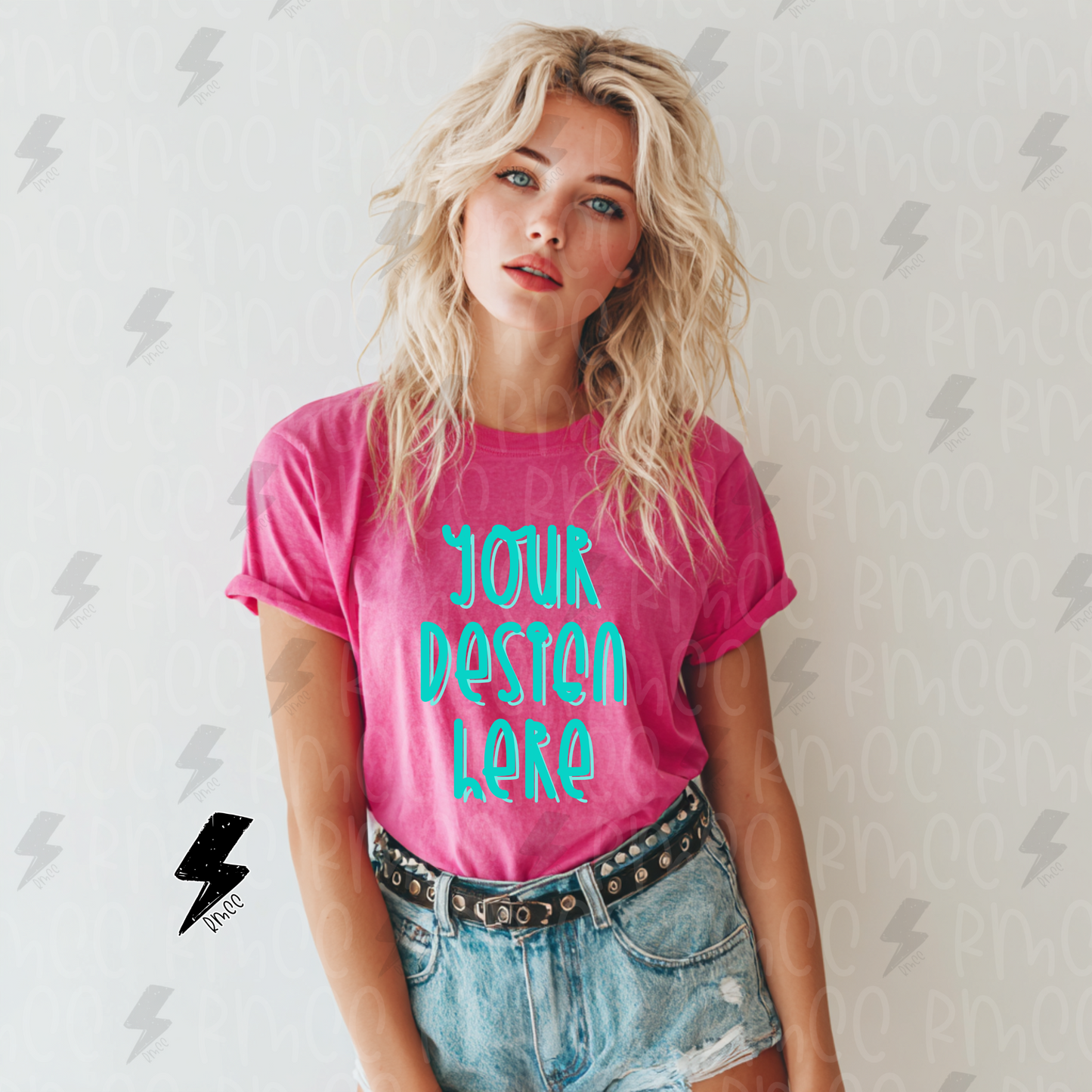 Mock Up | Pink T-shirt