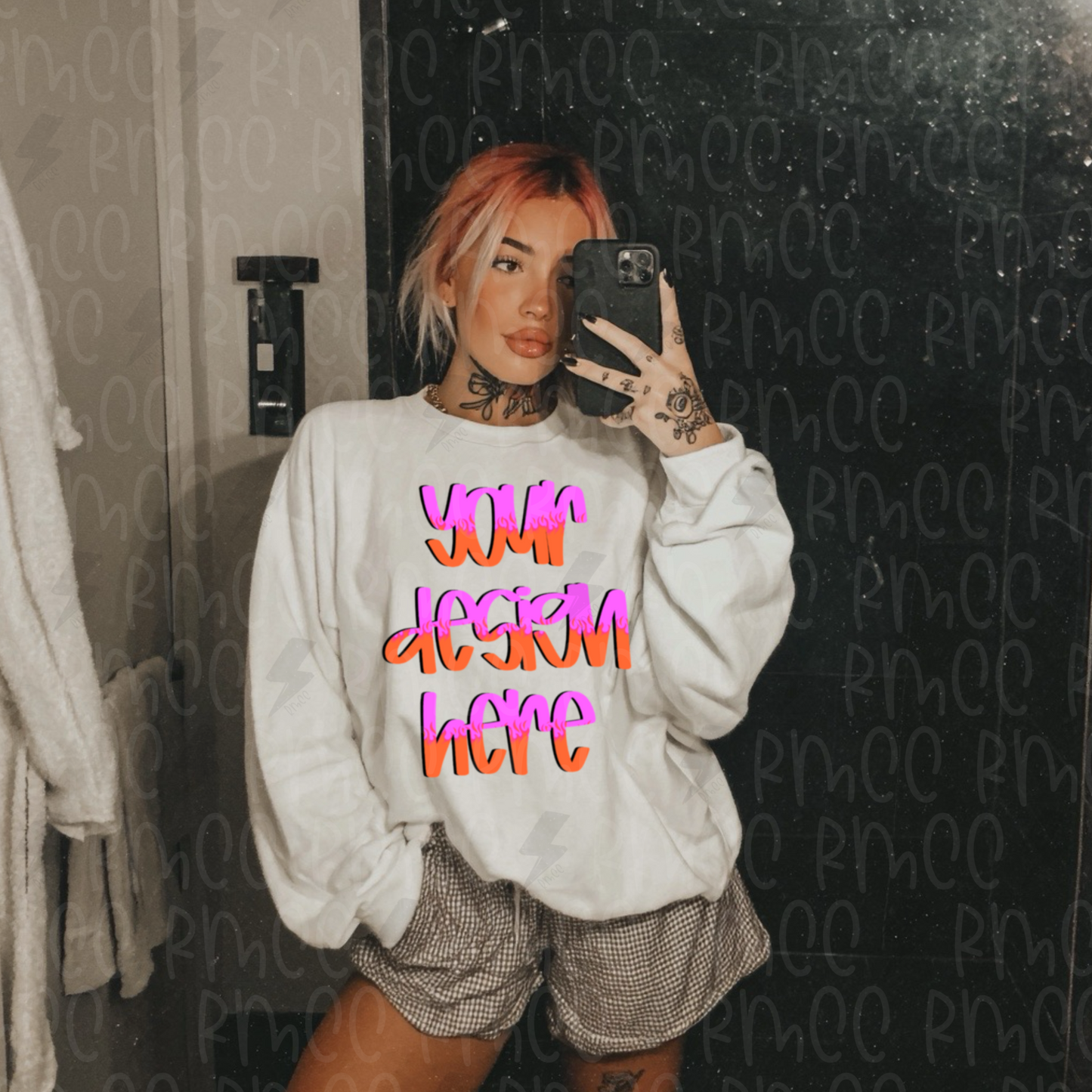 Mock Up | White Sweatshirt