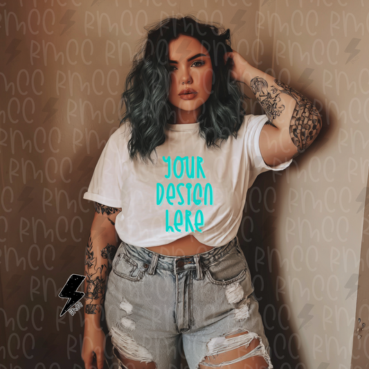 Mock Up | White T-shirt
