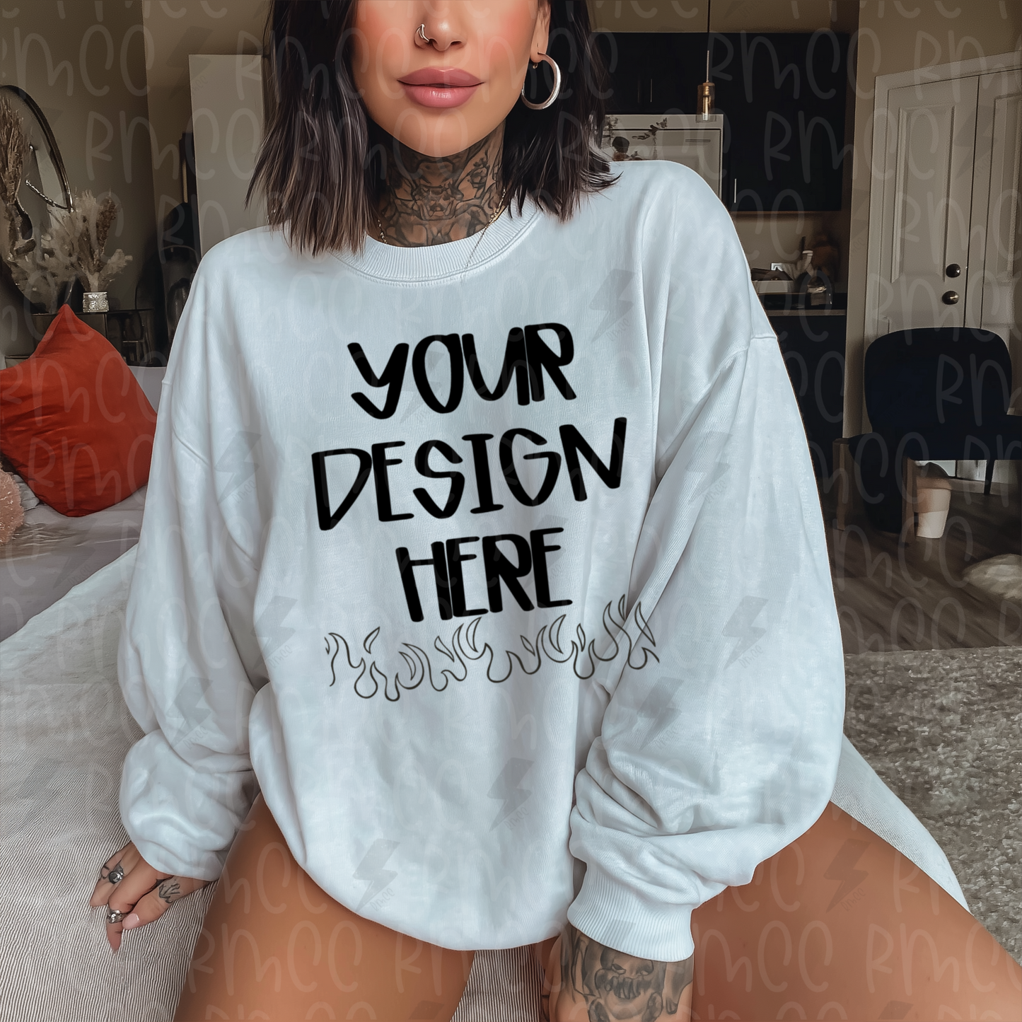 Mock Up | White Sweatshirt