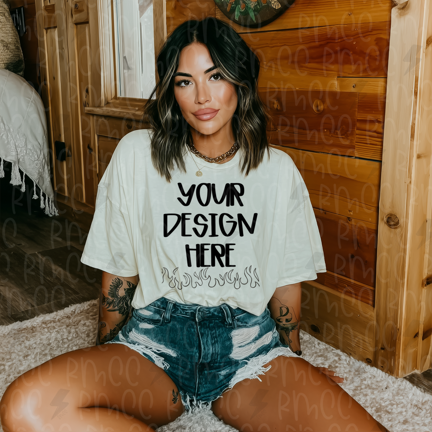 Mock Up | White T-shirt