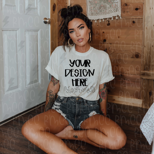 Mock Up | White T-shirt