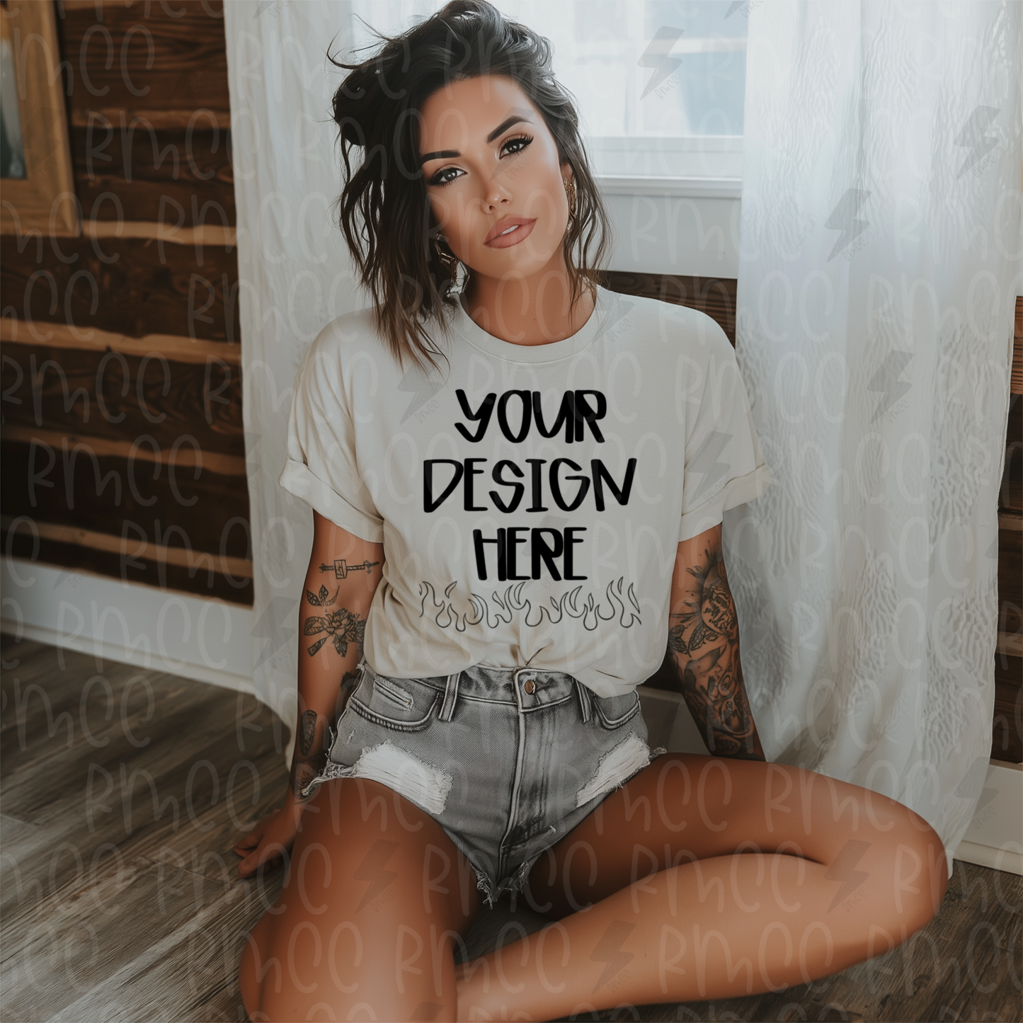 Mock Up | White T-shirt