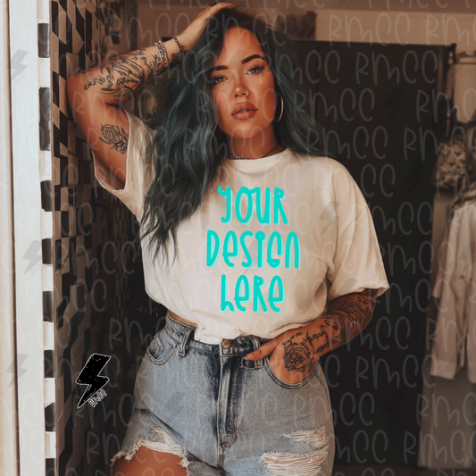 Mock Up | White T-shirt