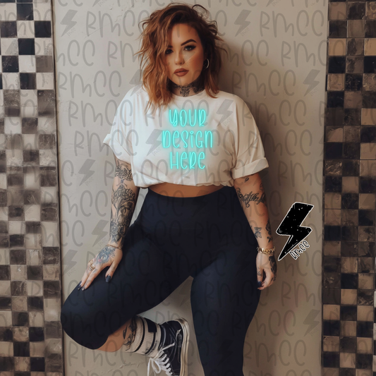 Mock Up | White T-shirt | cropped | Plus Size