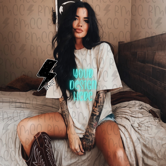 Mock Up | White T-shirt