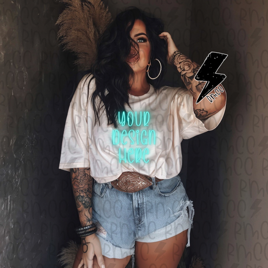 Mock Up | White T-shirt