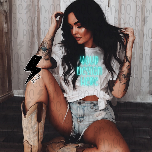 Mock Up | White T-shirt